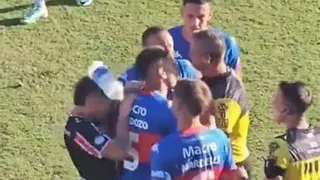 Tigre-Chacarita fue suspendido por un botellazo contra un jugador