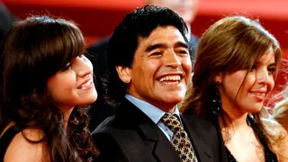 Las hijas de Maradona pidieron postergar el inicio del juicio oral por la muerte del astro