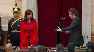 Cristina Kirchner le contestó a Milei por los alimentos no repartidos